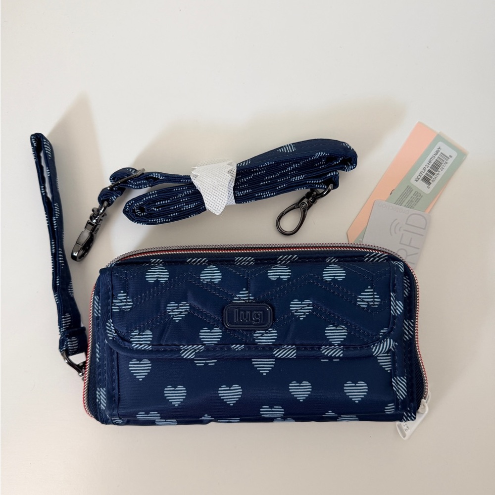 lug Navy Blue Heart Print Convertible Wristlet Wallet